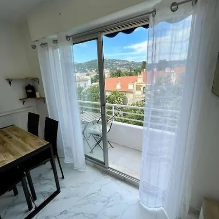 Joli T2 / Croisette Апартаменты